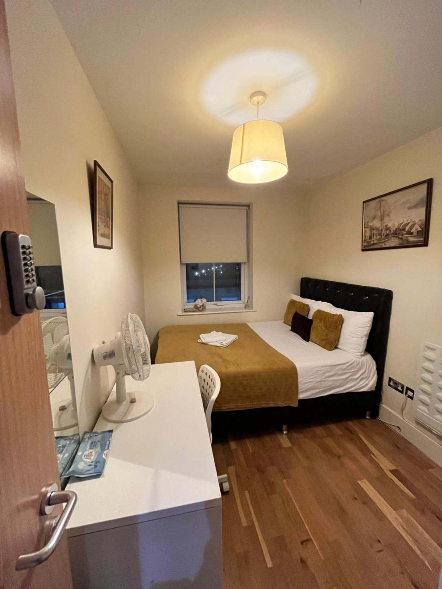 Metropolitan Coziness Private Bedrooms In Euston Station 161 Λονδίνο Εξωτερικό φωτογραφία
