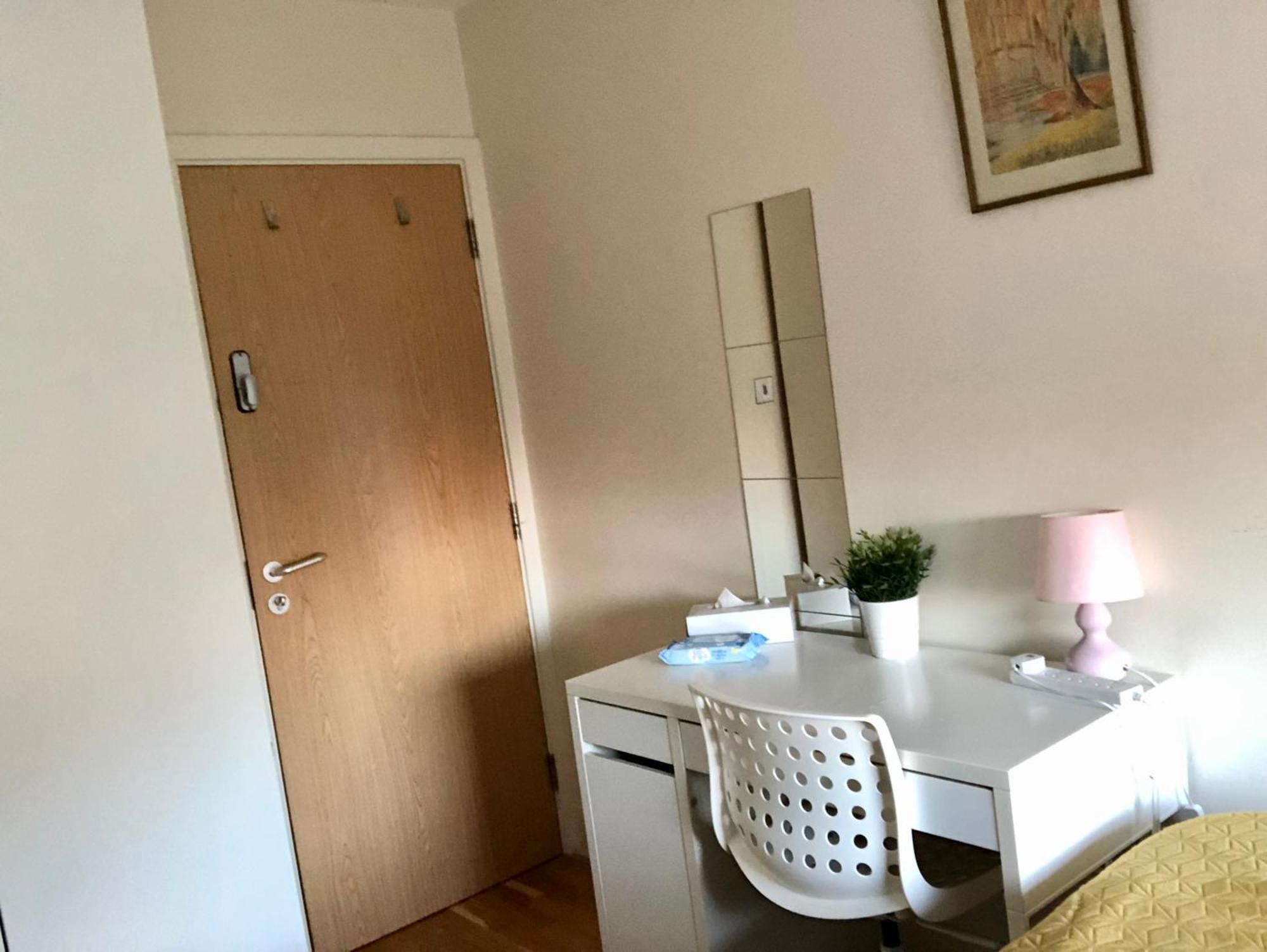 Metropolitan Coziness Private Bedrooms In Euston Station 161 Λονδίνο Εξωτερικό φωτογραφία