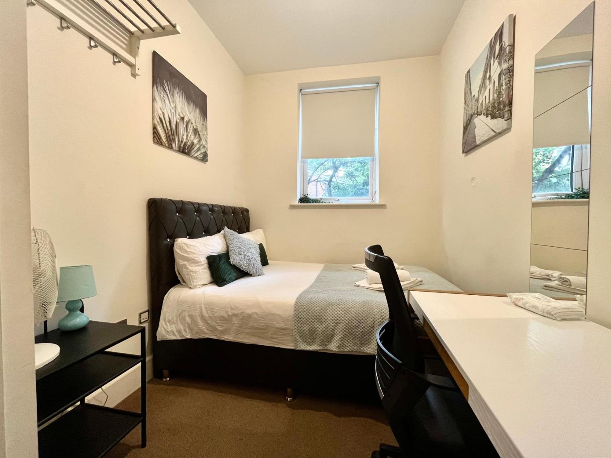 Metropolitan Coziness Private Bedrooms In Euston Station 161 Λονδίνο Εξωτερικό φωτογραφία