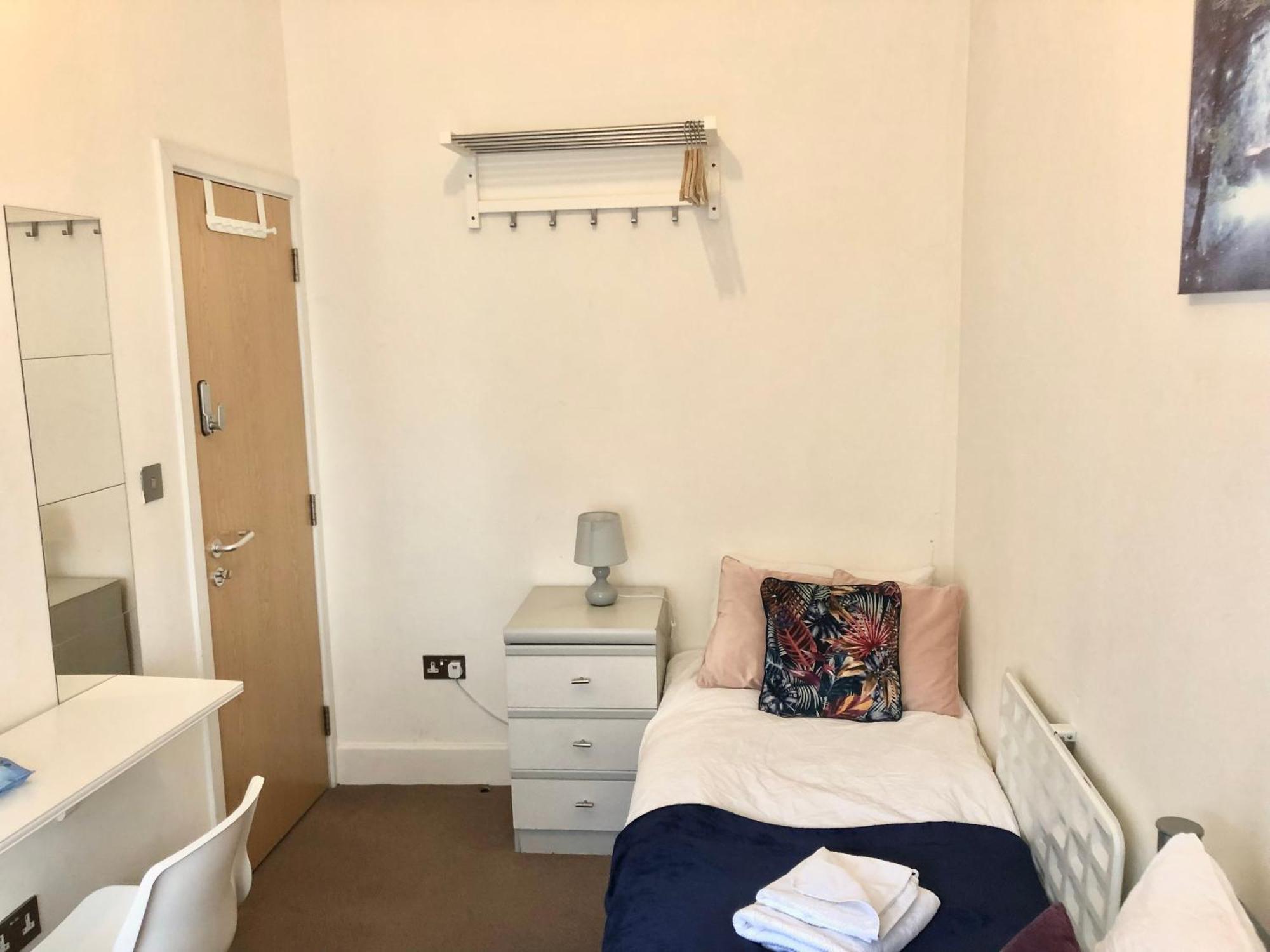 Metropolitan Coziness Private Bedrooms In Euston Station 161 Λονδίνο Εξωτερικό φωτογραφία