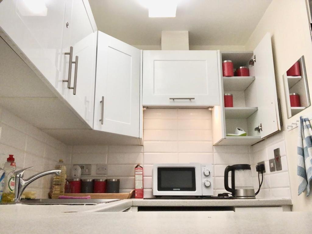 Metropolitan Coziness Private Bedrooms In Euston Station 161 Λονδίνο Εξωτερικό φωτογραφία